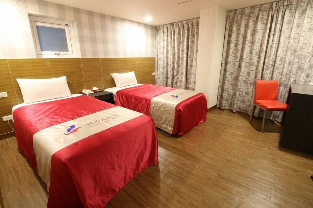 Tomorrow Hotel Taipei Dış mekan fotoğraf